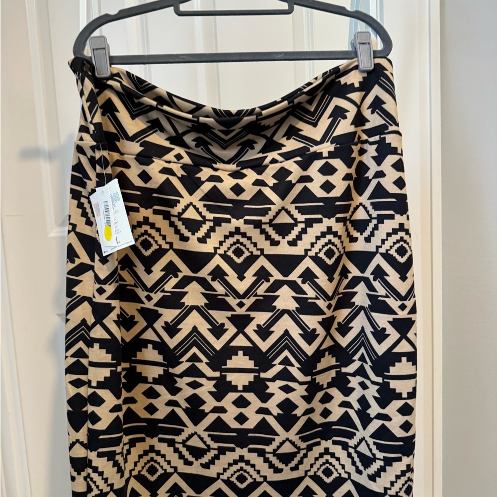 LuLaRoe Black and Tan Geometric Pencil Skirt